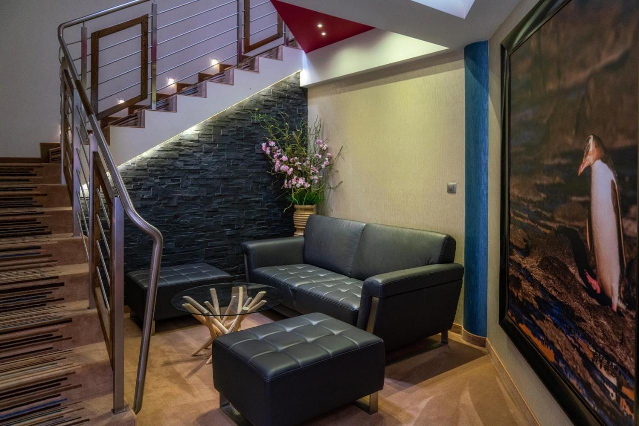 Hotel & Spa Czarny Gron ชีกี ภายนอก รูปภาพ