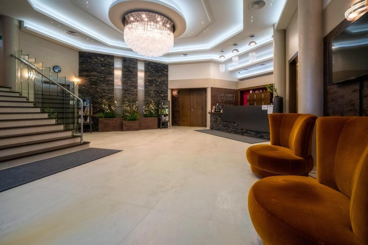 Hotel & Spa Czarny Gron ชีกี ภายนอก รูปภาพ