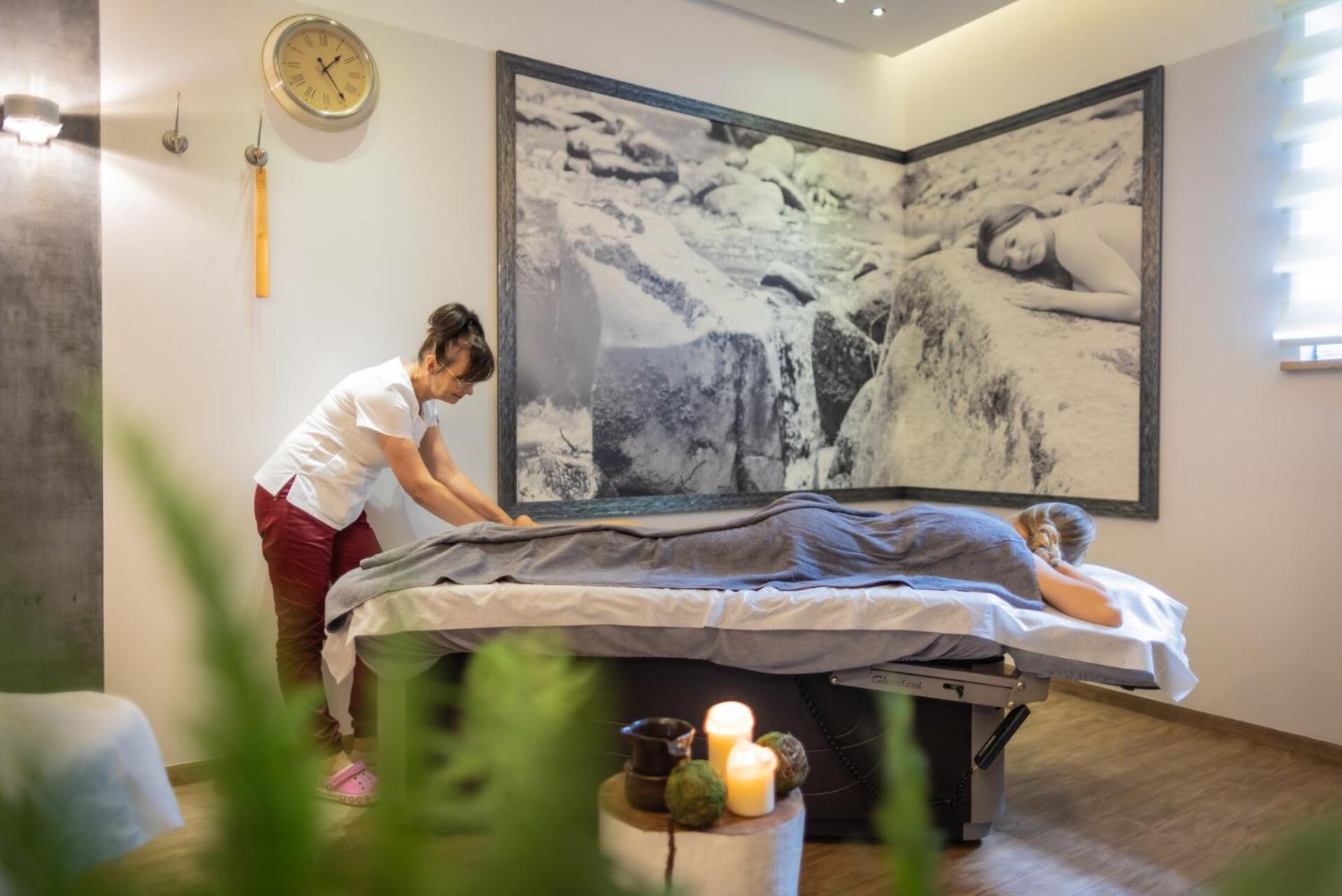 Hotel & Spa Czarny Gron ชีกี ภายนอก รูปภาพ