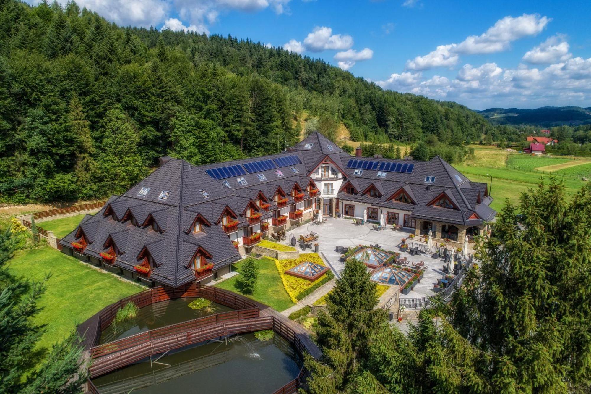Hotel & Spa Czarny Gron ชีกี ภายนอก รูปภาพ